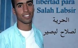 عائلة المعتقل السياسي الصحراوي صلاح لبصير تعبر عن قلقها إزاء وضع ابنها
