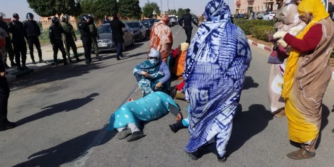 قوات القمع المغربية تتدخل بعنف ضد محتجين صحراويين بمدينة أكليميم