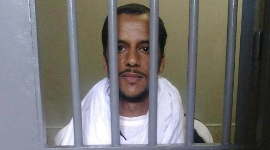 المعتقل السياسي الصحراوي محمد لمين عابدين هدي يضرب إنذاريا عن الطعام و يدين استهداف إدارة السجن لحقوقه الأساسية