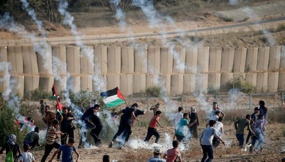 إصابة 65 فلسطينيا برصاص الاحتلال على حدود قطاع غزة